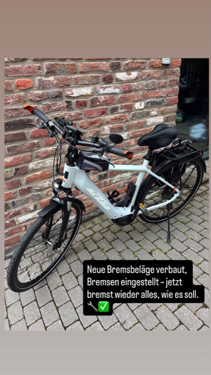 Neu verbaute Bremsbeläge an einem Fahrrad